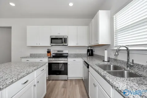 18541 Oxbow Lane Athens AL 35613