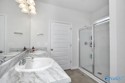18541 Oxbow Lane Athens AL 35613
