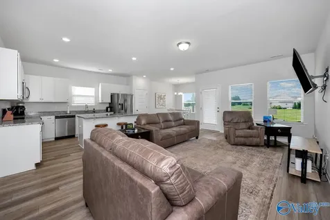 18541 Oxbow Lane Athens AL 35613