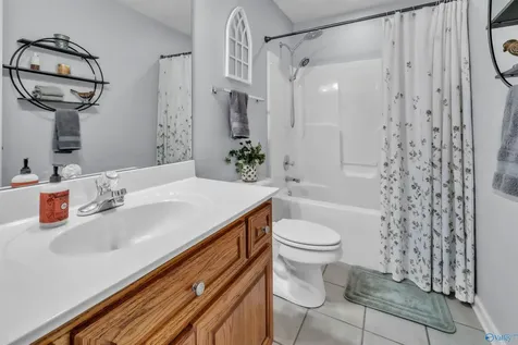 17092 Glaze Road Athens AL 35611