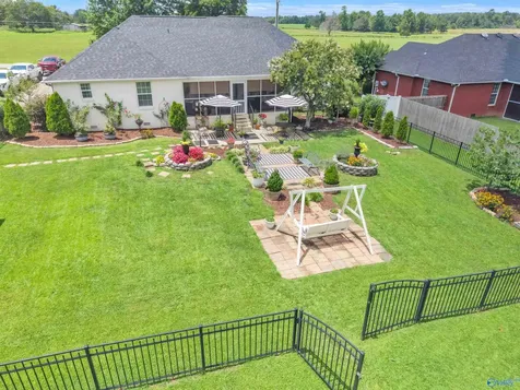 17092 Glaze Road Athens AL 35611
