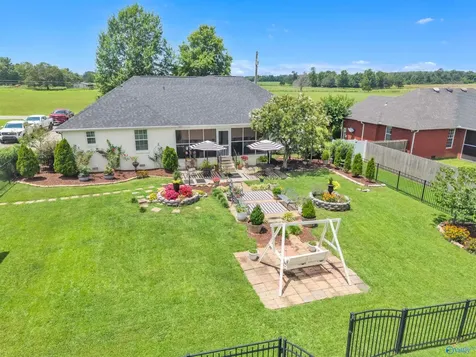 17092 Glaze Road Athens AL 35611