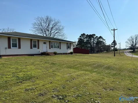 9292 NW Upper Snake Road NW Athens AL 35614