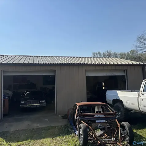 9292 NW Upper Snake Road NW Athens AL 35614