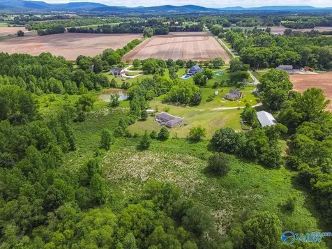 319 B Coulter Drive New Market AL 35761