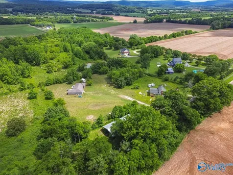 319 B Coulter Drive New Market AL 35761