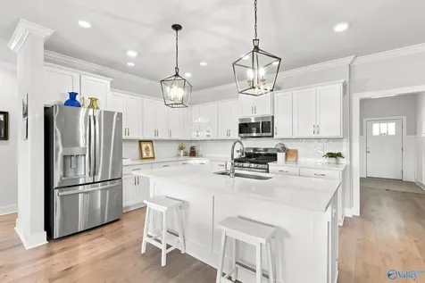 25069 Addlestone Drive Athens AL 35613