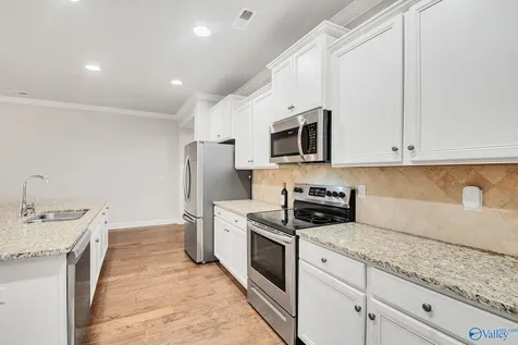 33 Winter King Drive SW Huntsville AL 35824