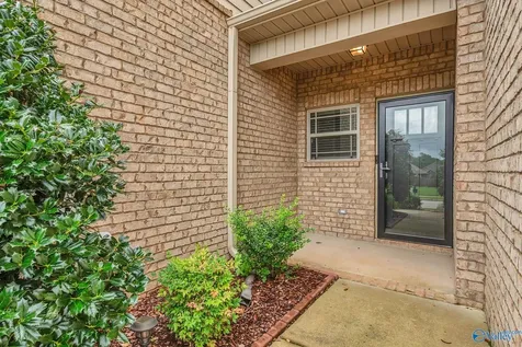 33 Winter King Drive SW Huntsville AL 35824