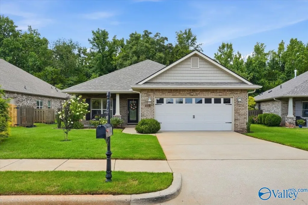 431 East Mossyleaf Drive SW Huntsville AL 35824