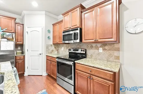 431 East Mossyleaf Drive SW Huntsville AL 35824
