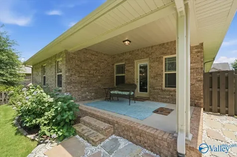431 East Mossyleaf Drive SW Huntsville AL 35824