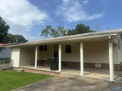 701 Scott Street Scottsboro AL 35768