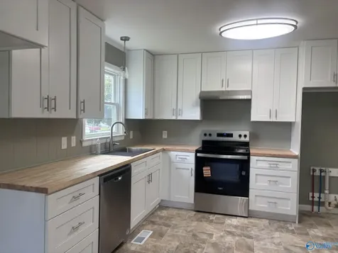 701 Scott Street Scottsboro AL 35768