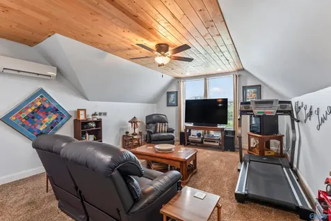 18 Tisha Drive Grant AL 35747
