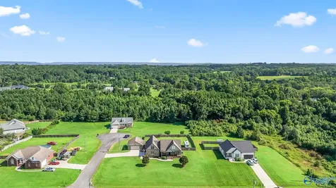 18 Tisha Drive Grant AL 35747