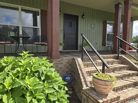 18 Tisha Drive Grant AL 35747