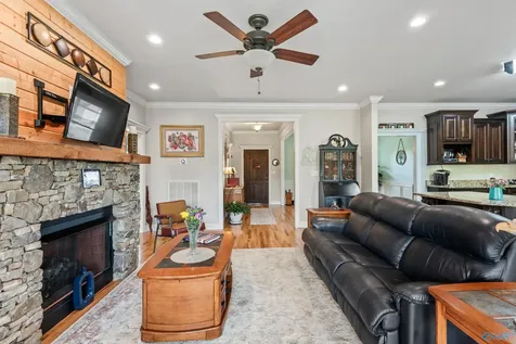 18 Tisha Drive Grant AL 35747