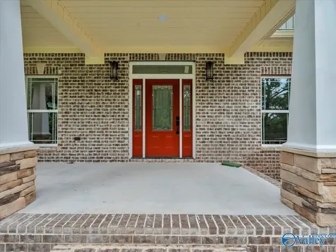 2108 Pell Street Scottsboro AL 35769
