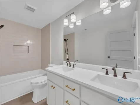 2108 Pell Street Scottsboro AL 35769