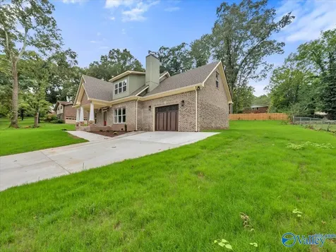2108 Pell Street Scottsboro AL 35769
