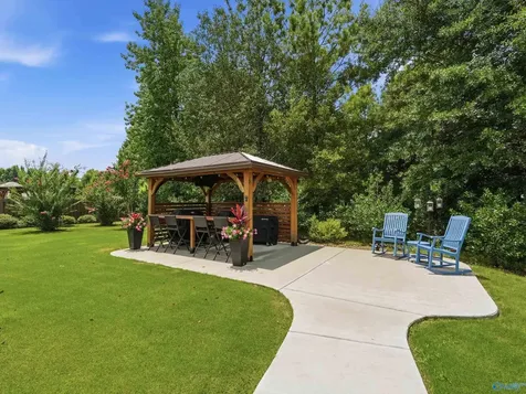 5001 River Birch Lane Owens Cross Roads AL 35763