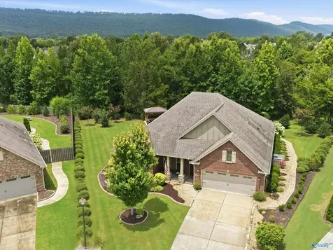 5001 River Birch Lane Owens Cross Roads AL 35763