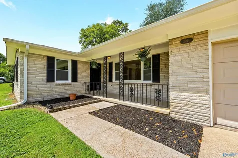 11026 Mcbride Drive Huntsville AL 35803