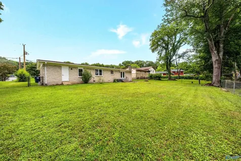 11026 Mcbride Drive Huntsville AL 35803