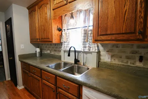 191 Richard Avenue Scottsboro AL 35769