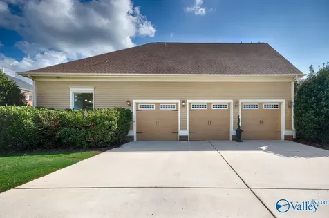 31 W Lake Forest Boulevard Huntsville AL 35824