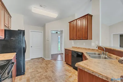 204 Shadow Cove Drive SW Huntsville AL 35824