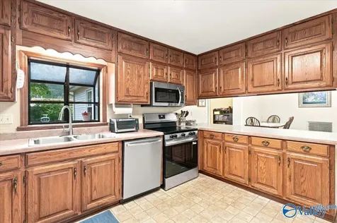 512 Greendale Drive NW Huntsville AL 35806