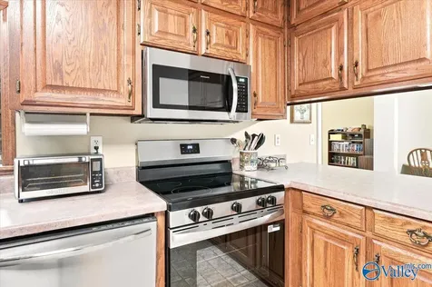 512 Greendale Drive NW Huntsville AL 35806