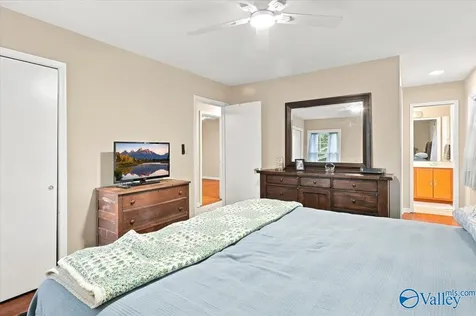 512 Greendale Drive NW Huntsville AL 35806