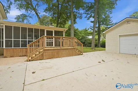 512 Greendale Drive NW Huntsville AL 35806