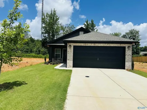 28091 Devvenshire Drive Harvest AL 35749