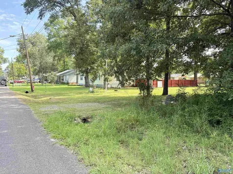 325 Woodall Lane Scottsboro AL 35768