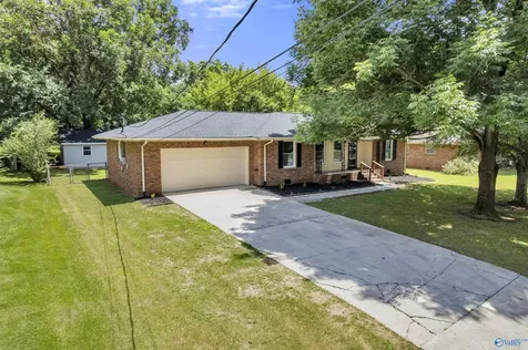370 College Park Court NW Huntsville AL 35805