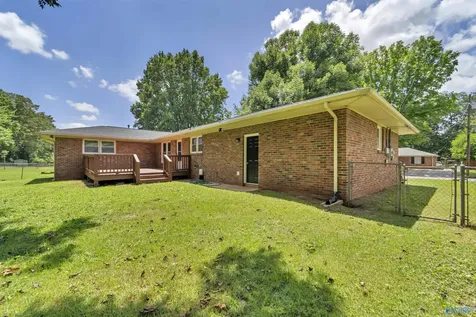 370 College Park Court NW Huntsville AL 35805