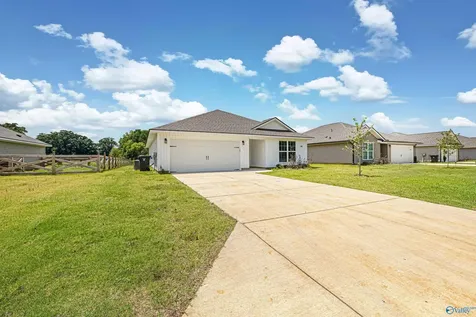 124 Fuller Drive Meridianville AL 35759