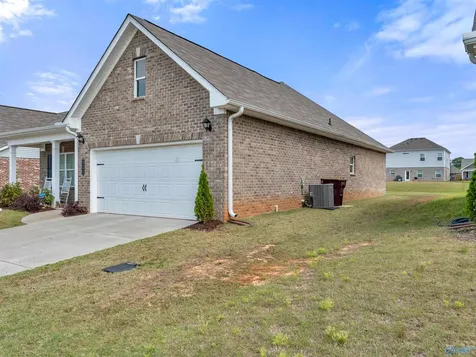27111 Rabbit Run Athens AL 35613