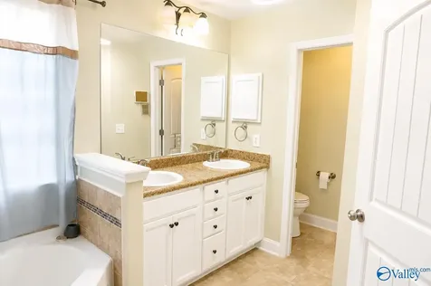 133 Bridge Crest Drive Harvest AL 35749