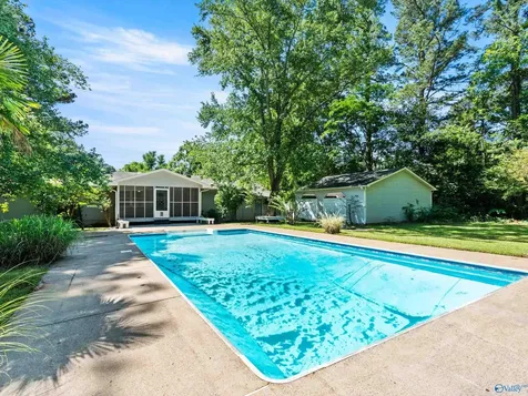 2102 Mythewood Drive SW Huntsville AL 35803