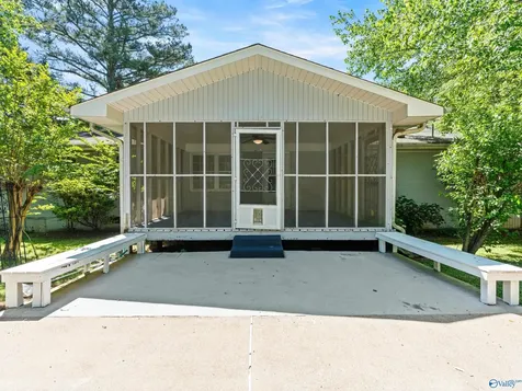 2102 Mythewood Drive SW Huntsville AL 35803