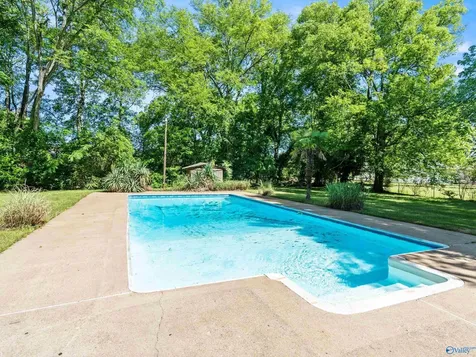 2102 Mythewood Drive SW Huntsville AL 35803