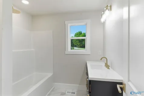 2253 Old Union Road Grant AL 35747