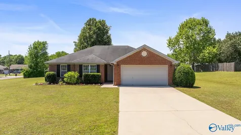 14701 Sara Beth Drive Harvest AL 35749