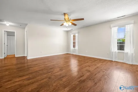 14701 Sara Beth Drive Harvest AL 35749