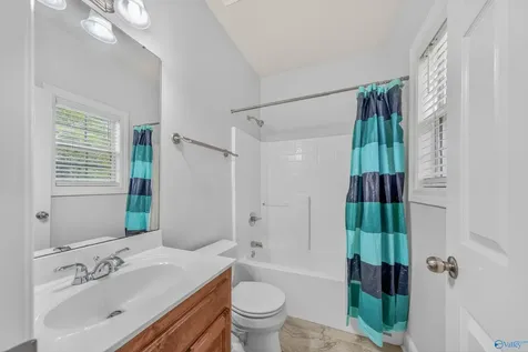 230 Twin Lakes Drive New Market AL 35761